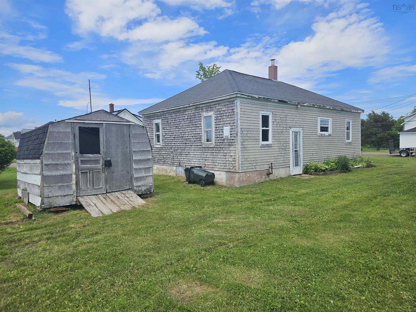 29 Cowan Street, Springhill, NS