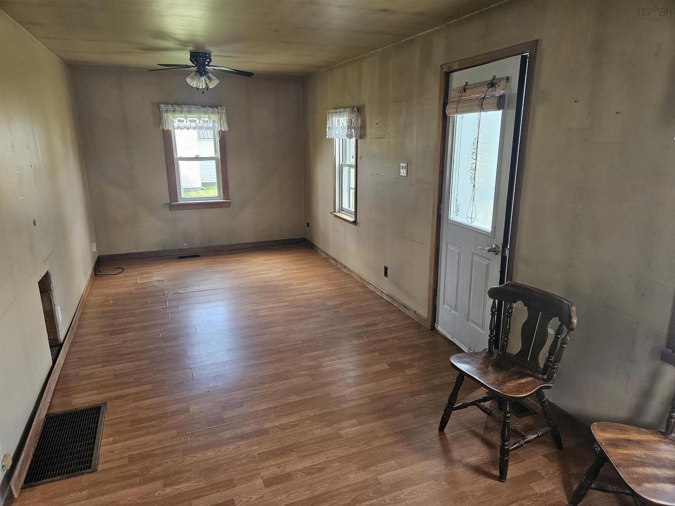 29 Cowan Street, Springhill, NS