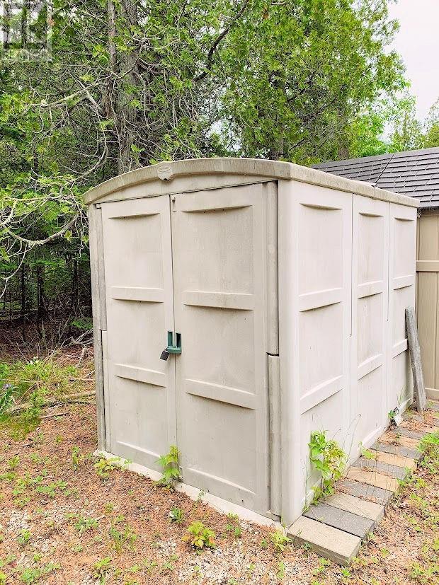 715 Lake Huron Drive, Spring Bay, ON