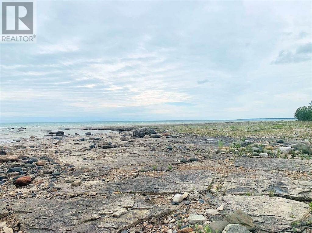 715 Lake Huron Drive, Spring Bay, ON