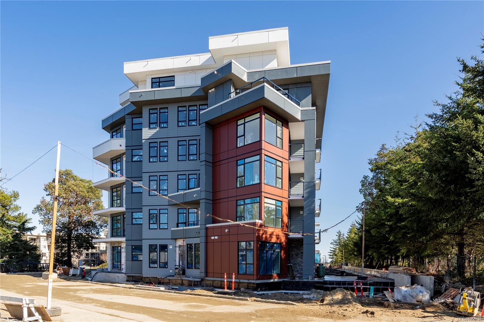 601-6320 Sentinal Dr, Nanaimo, BC - Outdoor With Facade