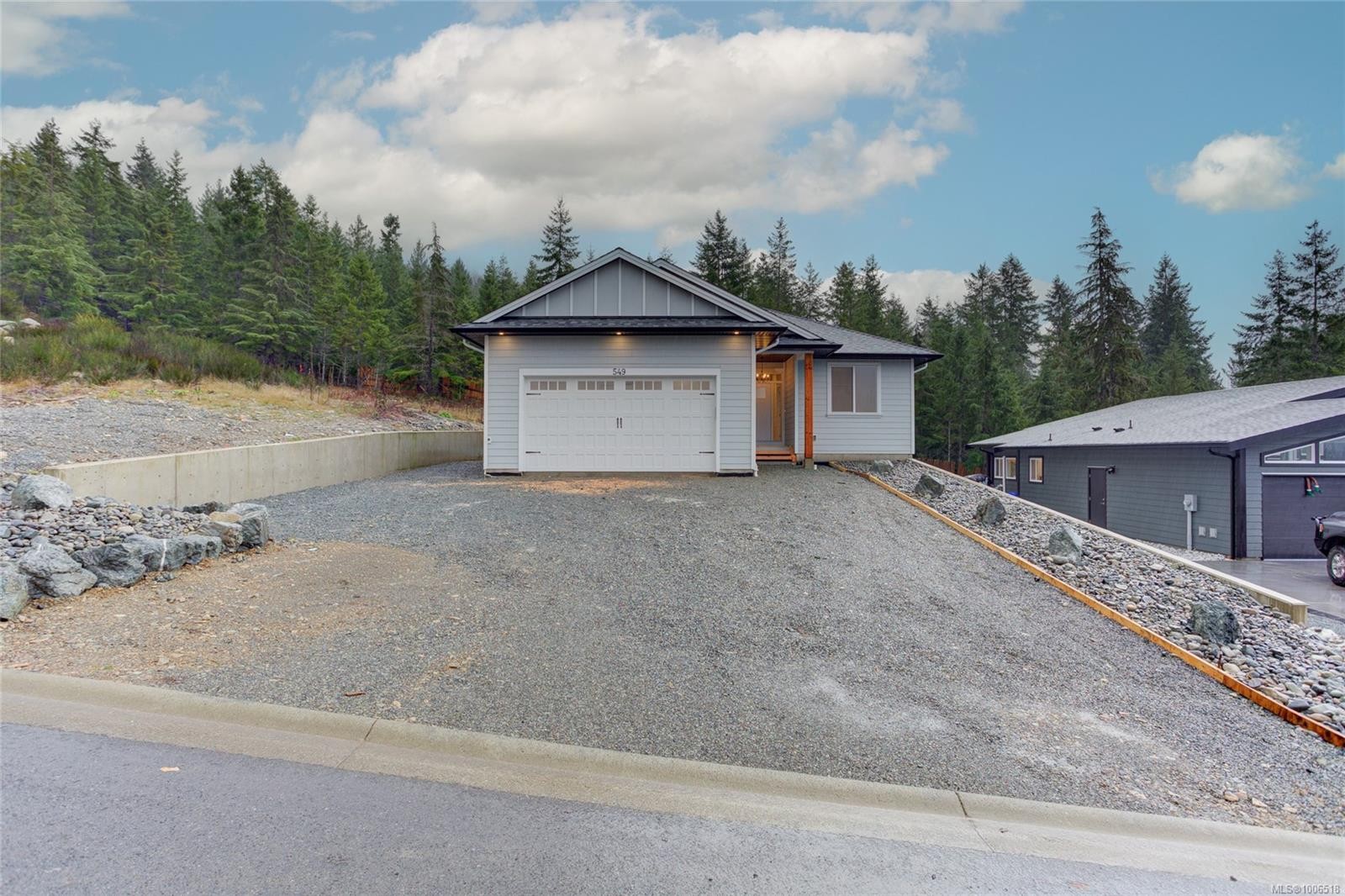 549 Mountain View Dr, Lake Cowichan, BC