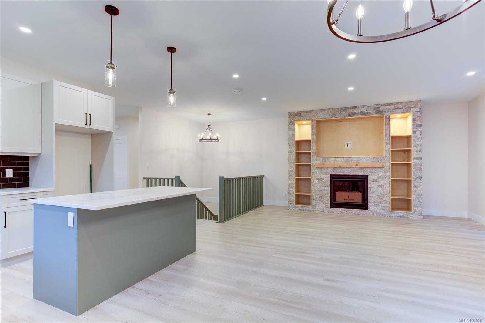 549 Mountain View Dr, Lake Cowichan, BC