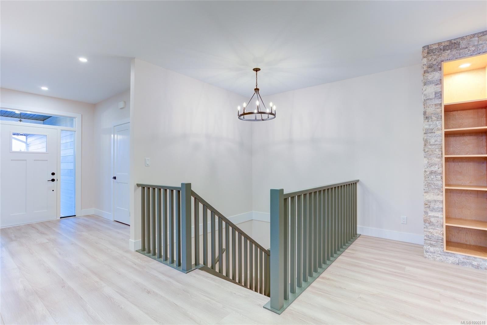 549 Mountain View Dr, Lake Cowichan, BC