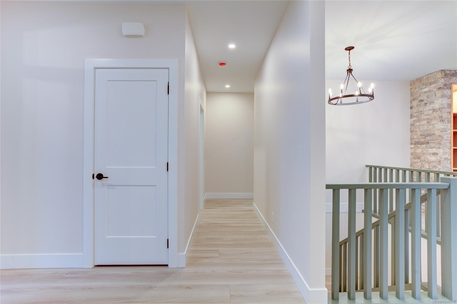 549 Mountain View Dr, Lake Cowichan, BC