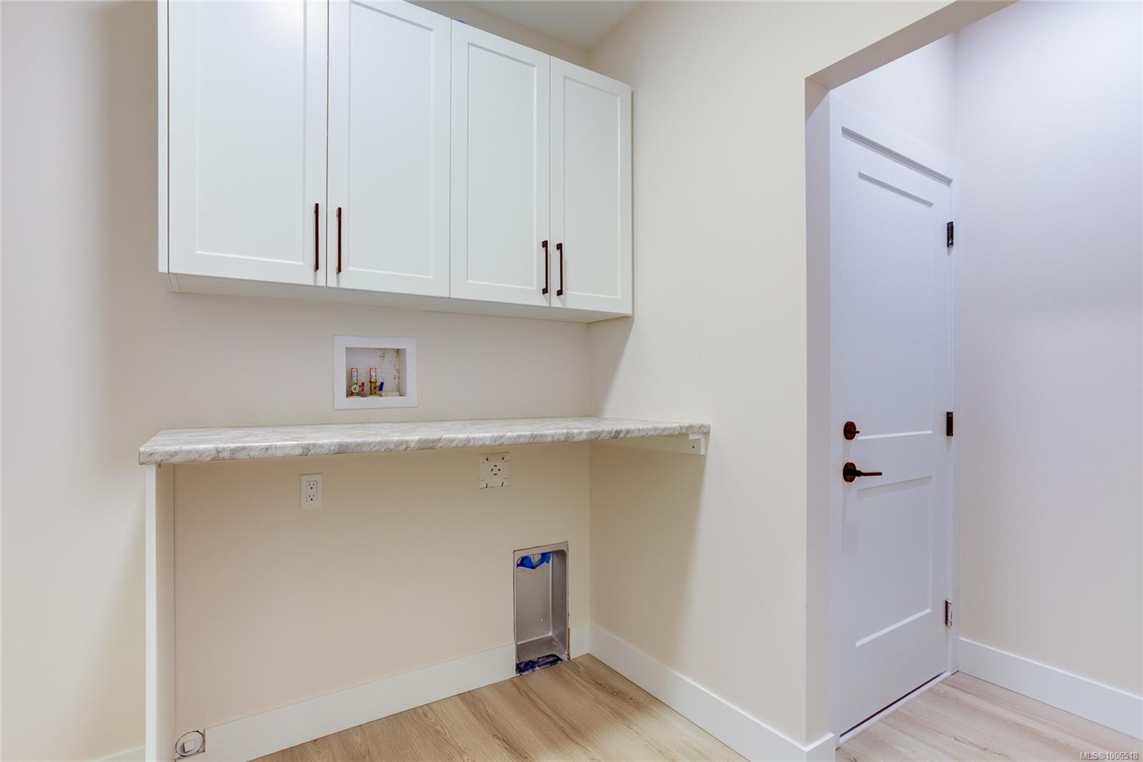 549 Mountain View Dr, Lake Cowichan, BC