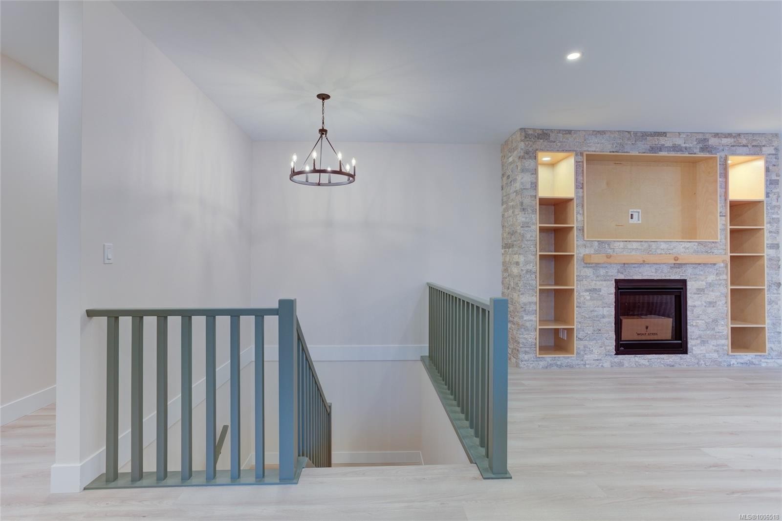 549 Mountain View Dr, Lake Cowichan, BC