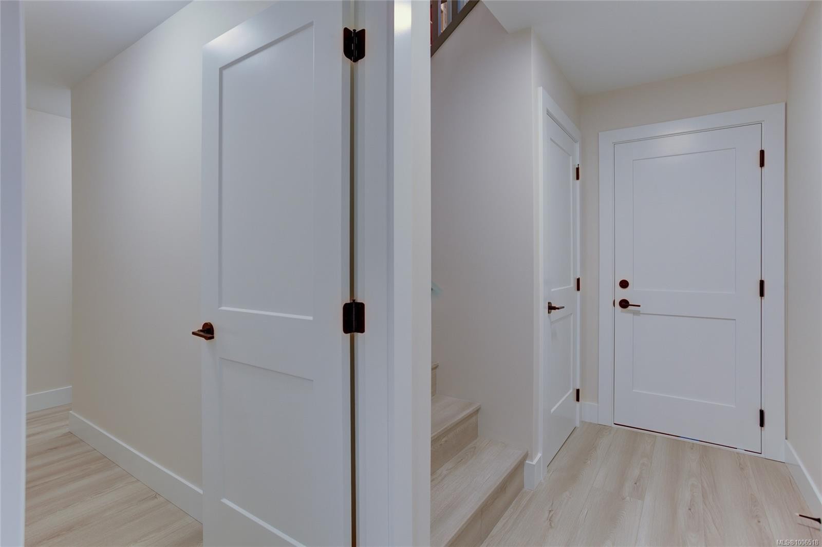 549 Mountain View Dr, Lake Cowichan, BC