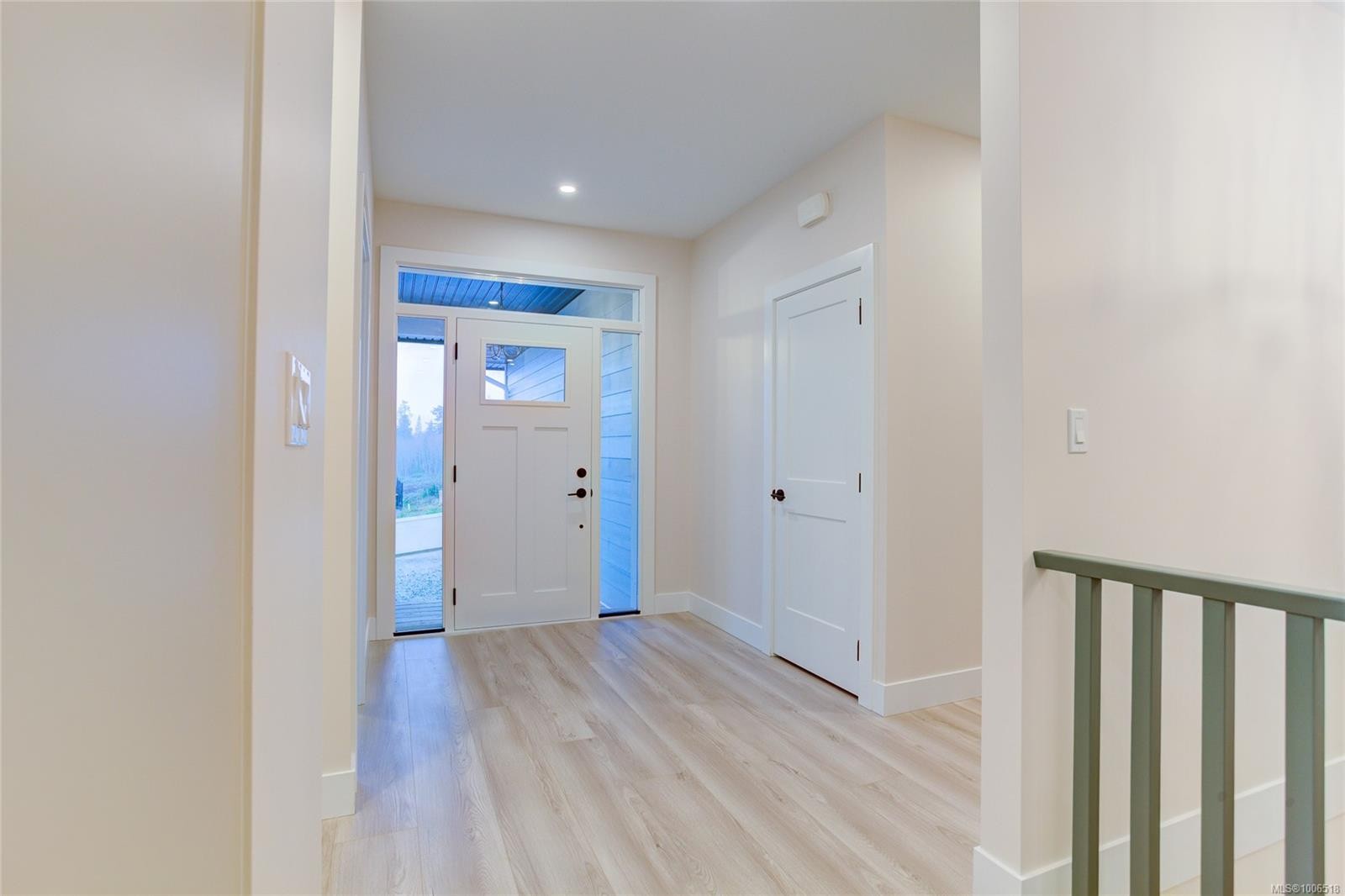 549 Mountain View Dr, Lake Cowichan, BC