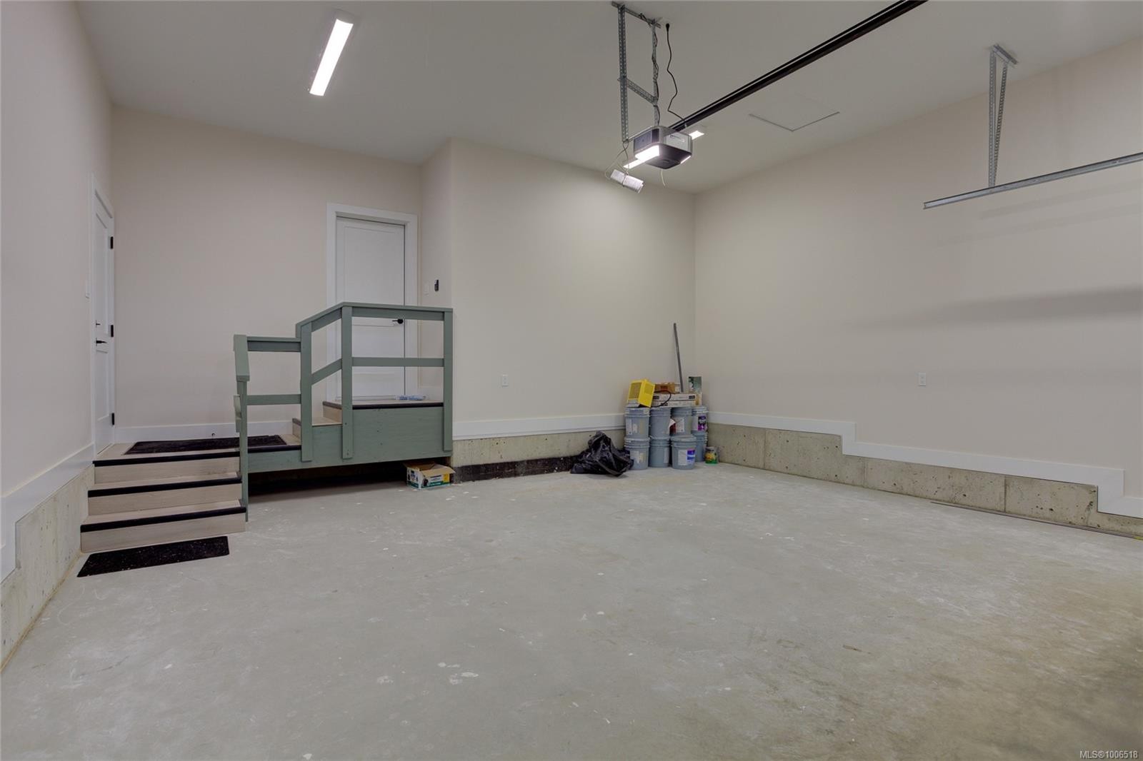 549 Mountain View Dr, Lake Cowichan, BC