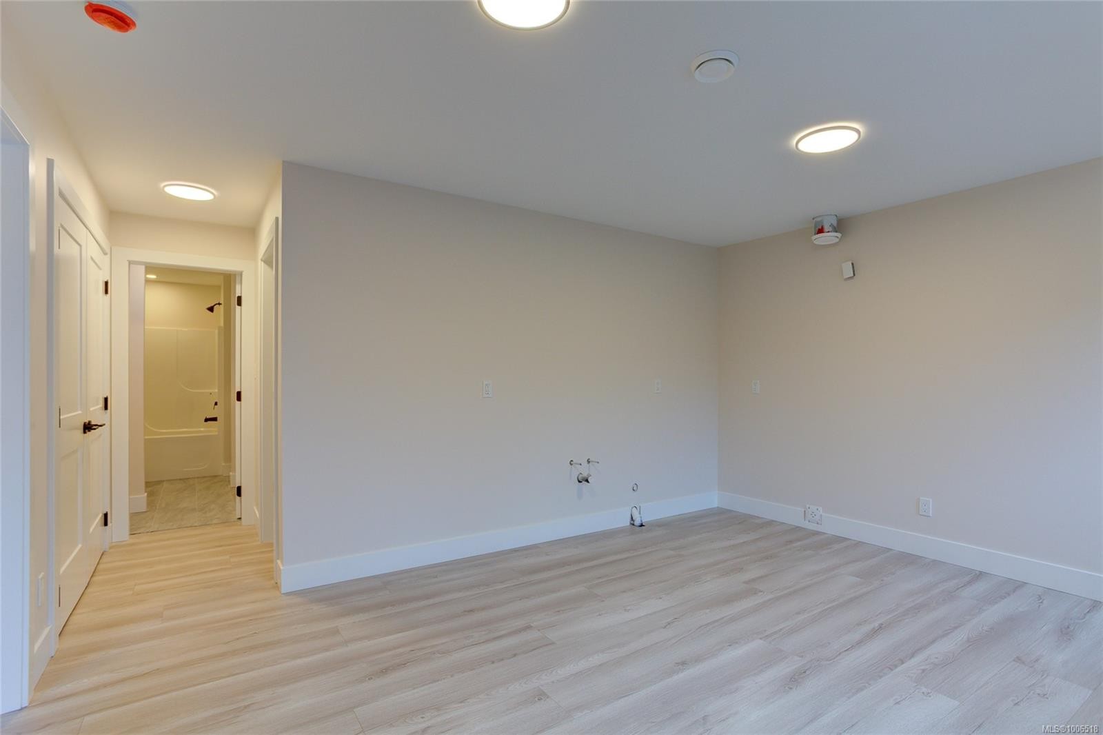 549 Mountain View Dr, Lake Cowichan, BC