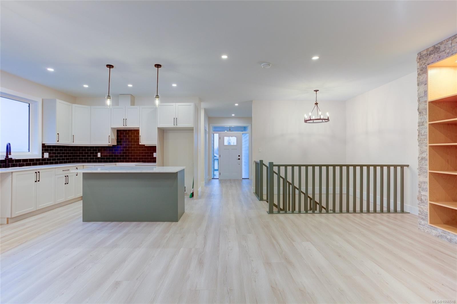 549 Mountain View Dr, Lake Cowichan, BC