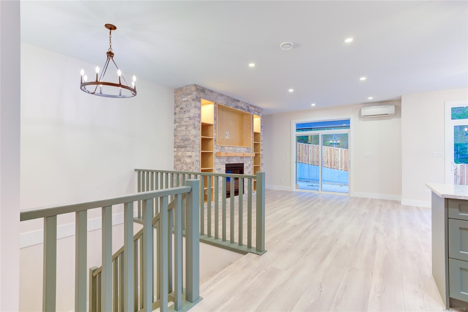 549 Mountain View Dr, Lake Cowichan, BC