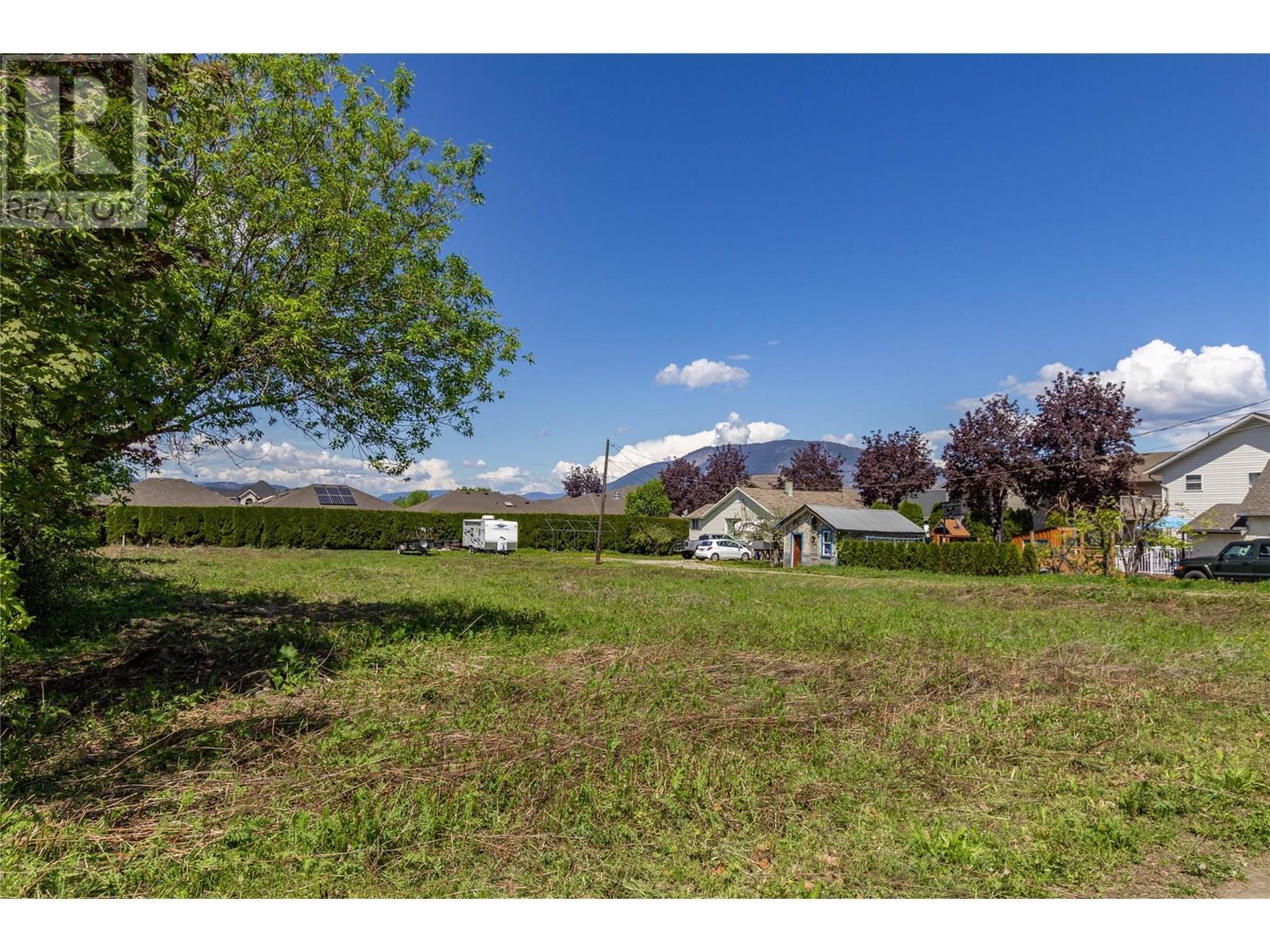 241 Beatty Avenue Nw, Salmon Arm, BC