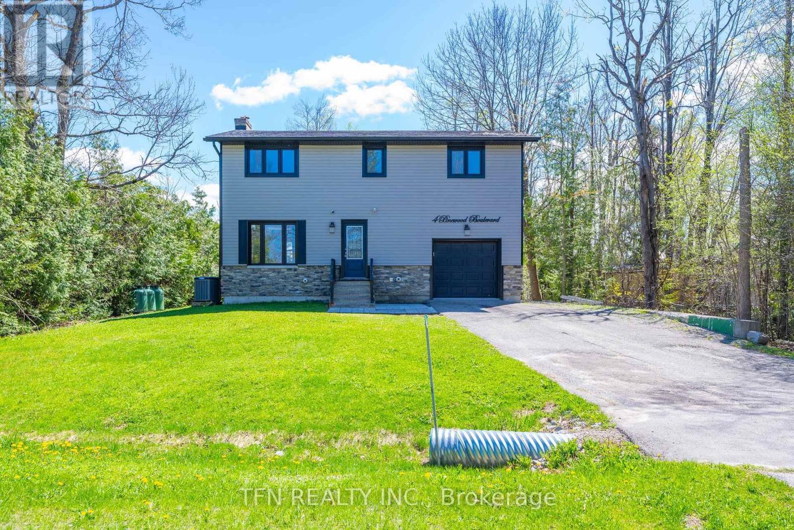 4 Pinewood Boulevard, Kawartha Lakes, ON - Outdoor