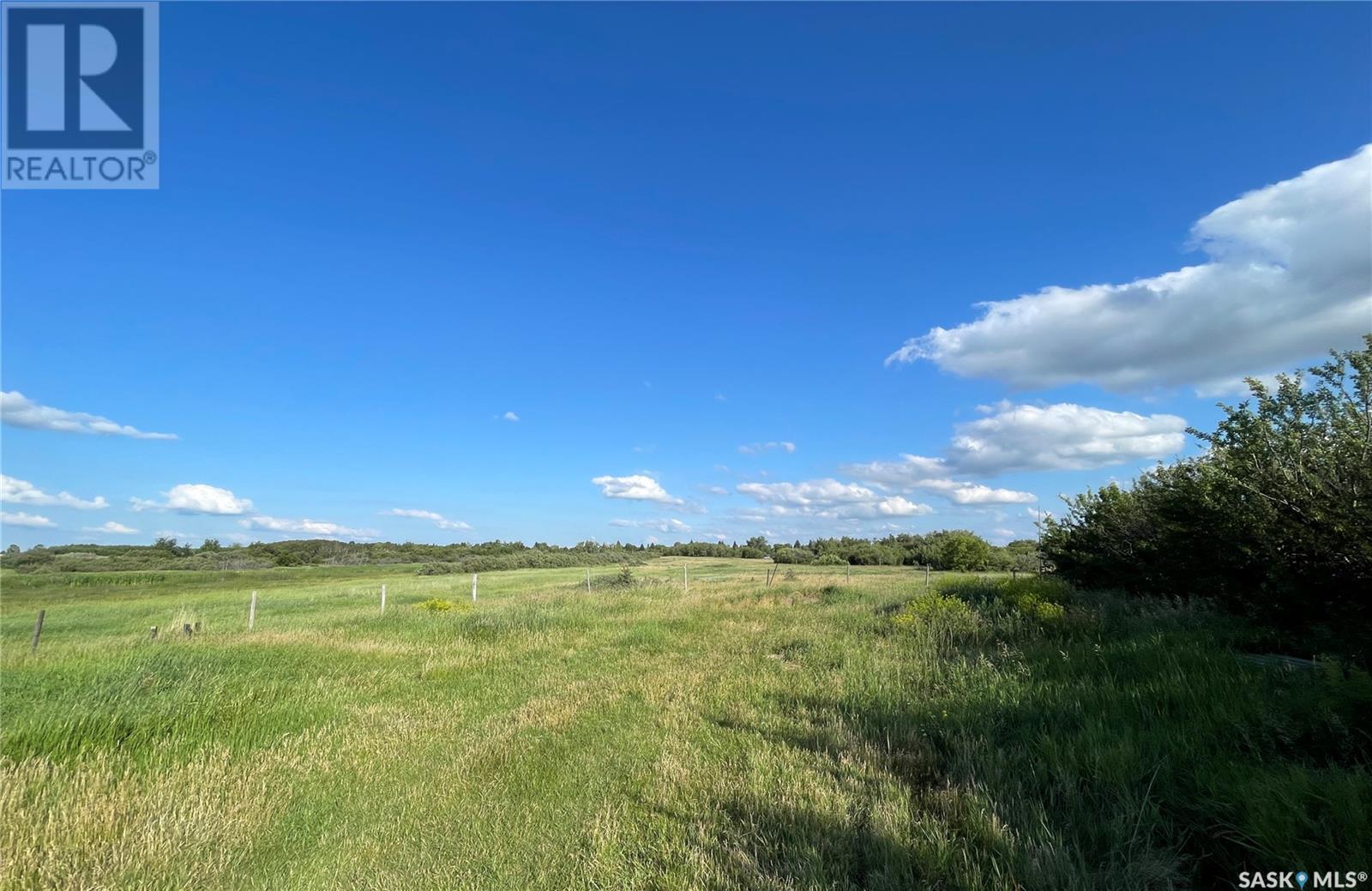 1 Railway Avenue W, North Battleford, SK