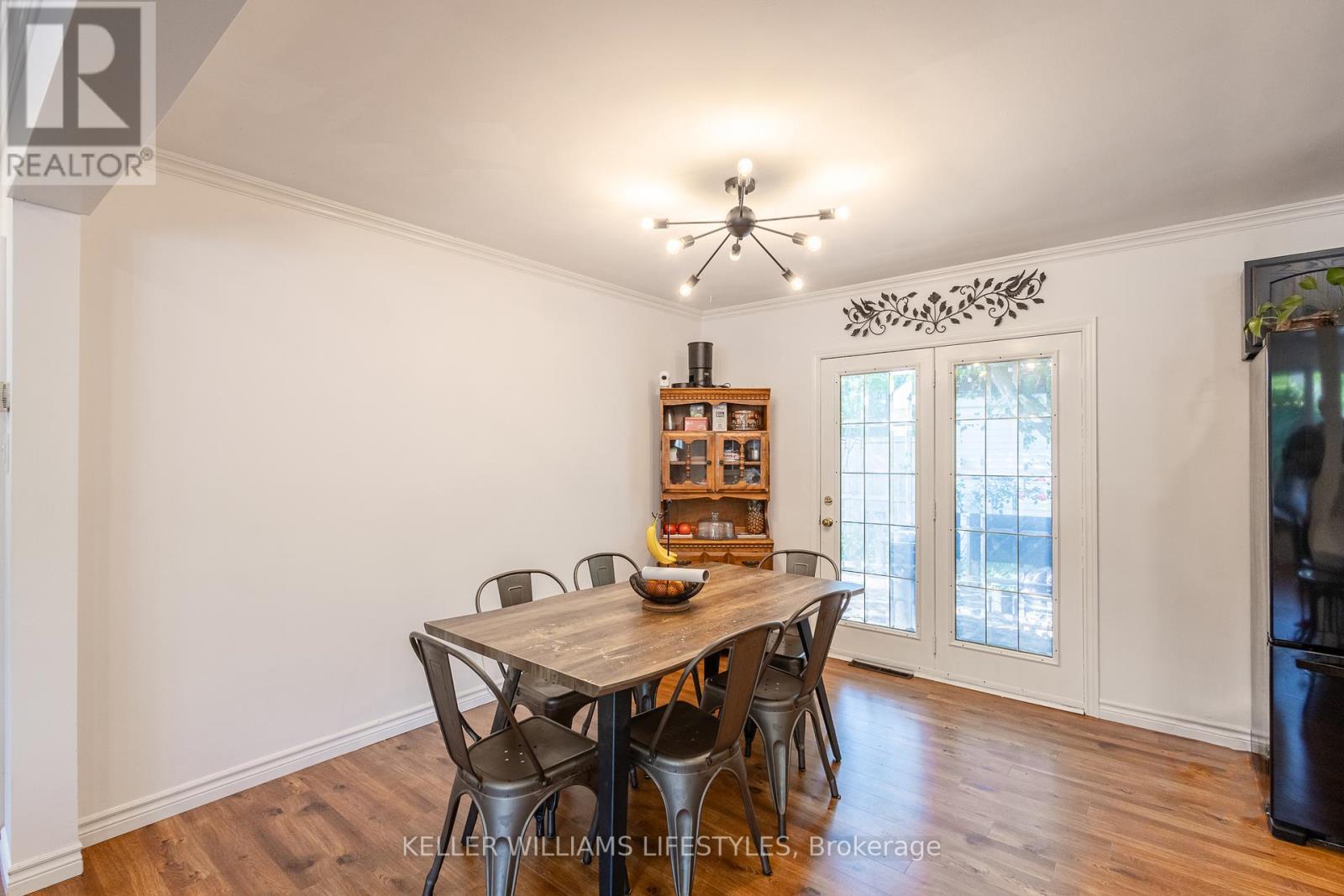188 Cayley Street, Goderich (Goderich (Town)), ON - Indoor Photo Showing Dining Room