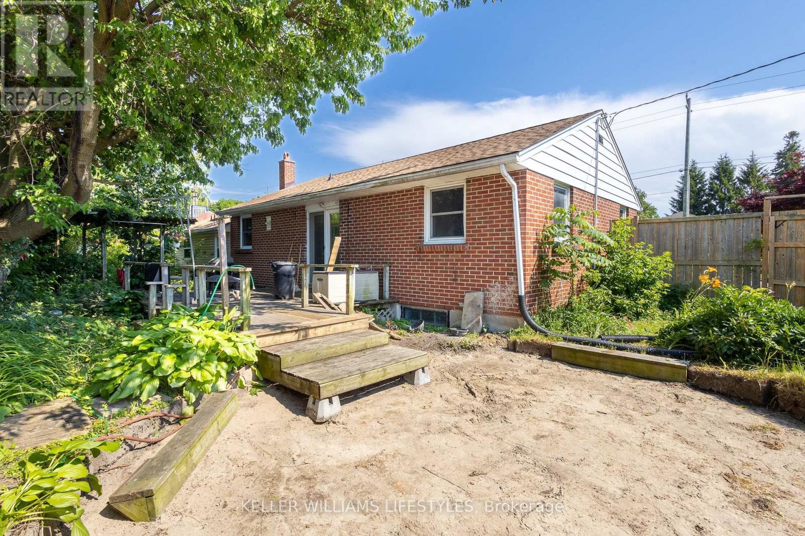 188 Cayley Street, Goderich (Goderich (Town)), ON - Outdoor With Exterior