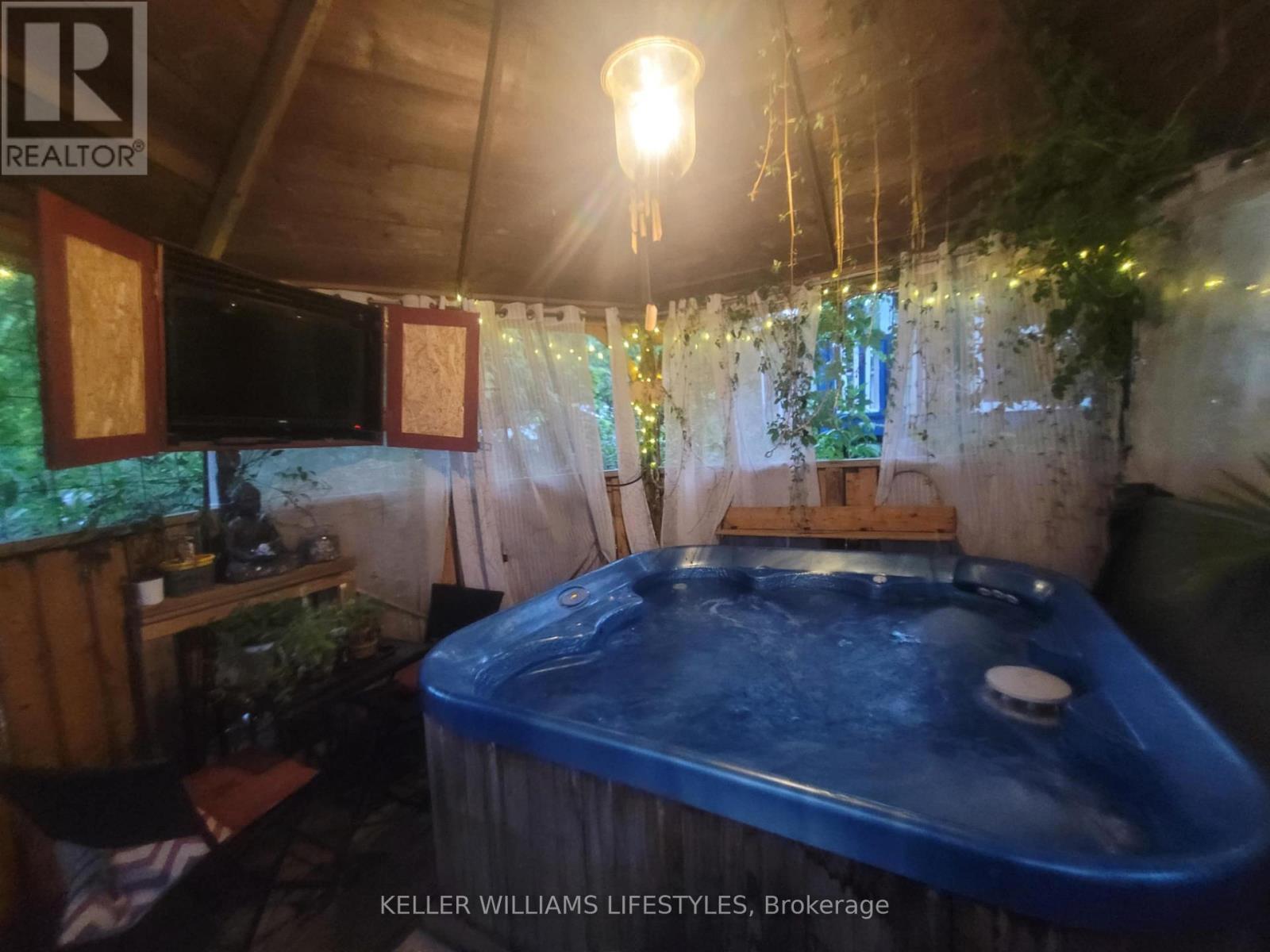 188 Cayley Street, Goderich (Goderich (Town)), ON - Indoor Photo Showing Other Room