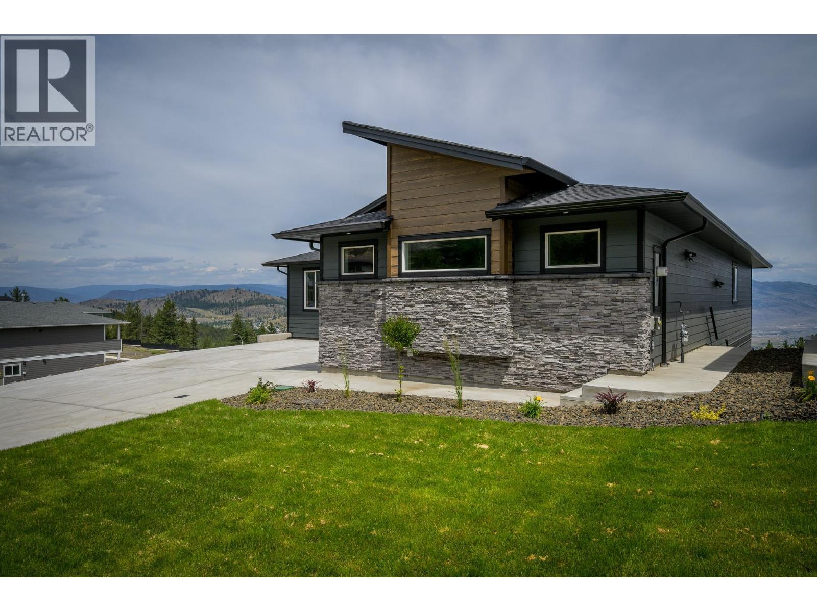 2138 Linfield Drive, Kamloops, BC - Outdoor