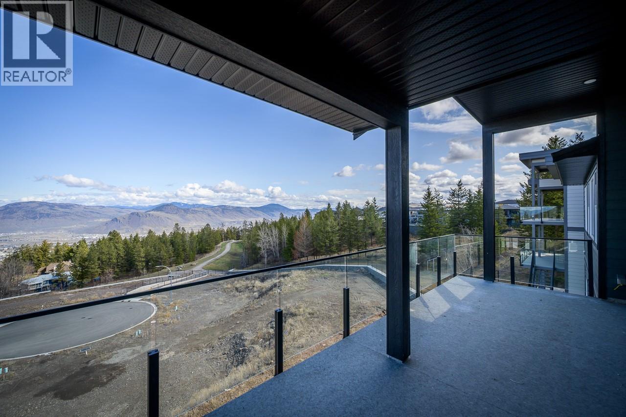 2138 Linfield Drive, Kamloops, BC - Outdoor With View With Exterior