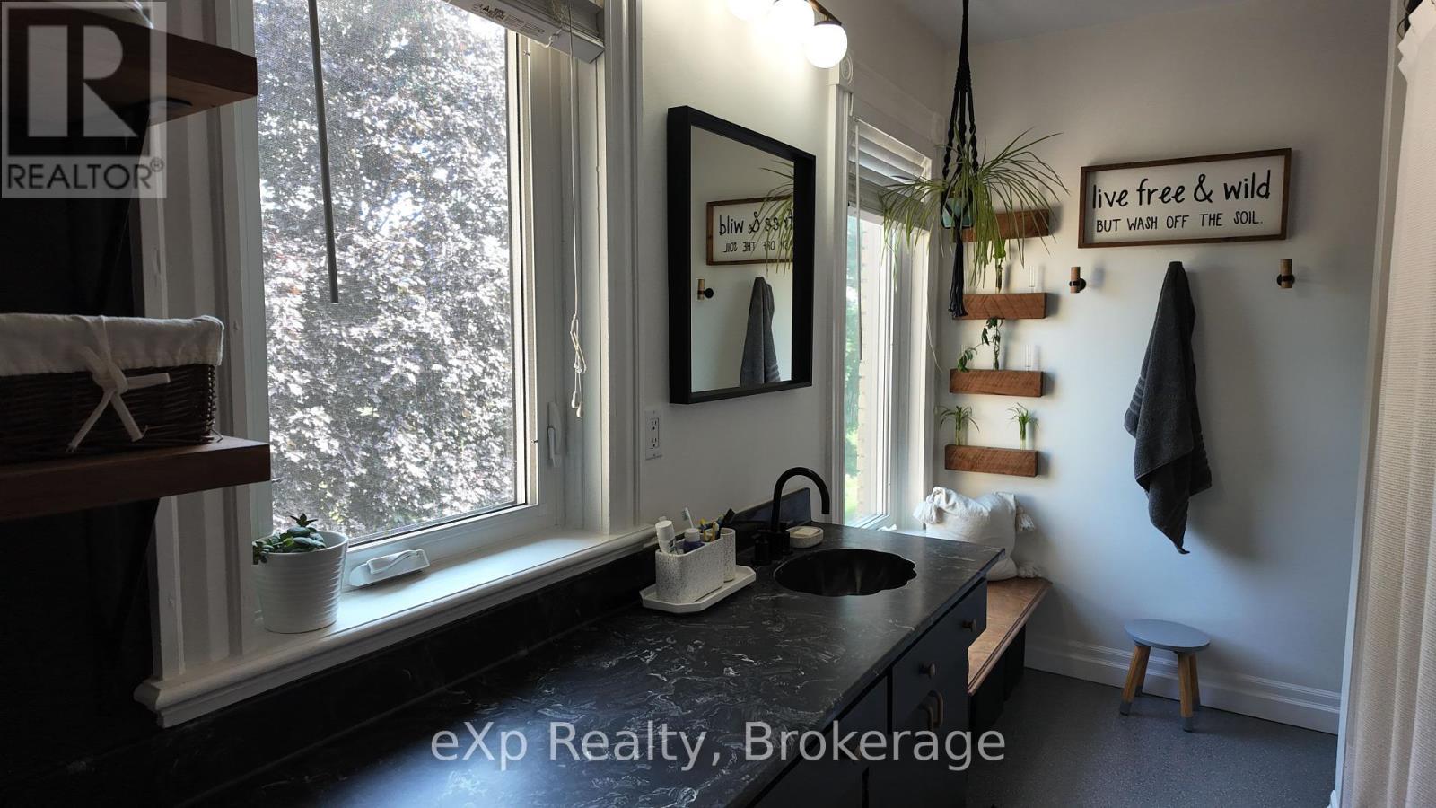 1337 Bruce Road 15, Brockton, ON - Indoor