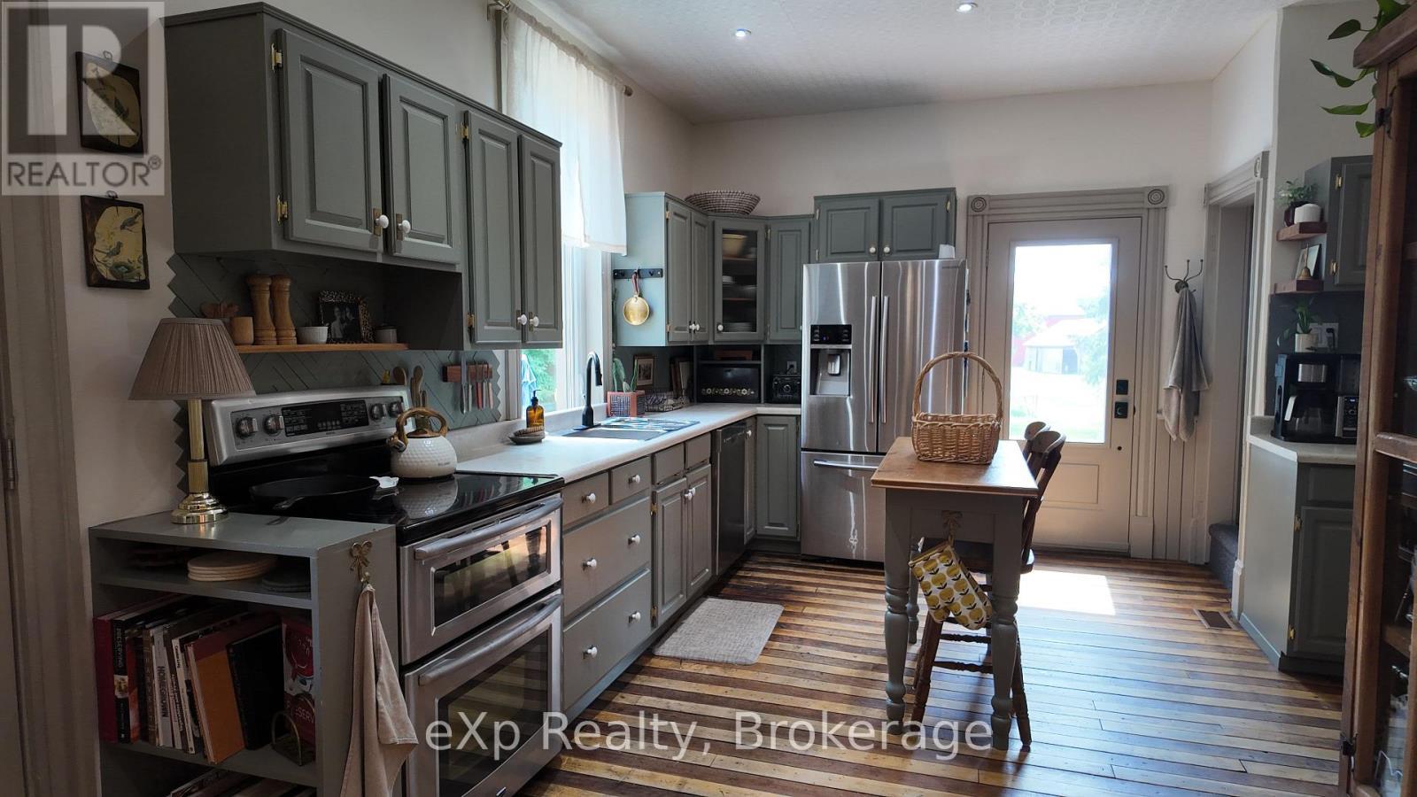 1337 Bruce Road 15, Brockton, ON - Indoor Photo Showing Kitchen