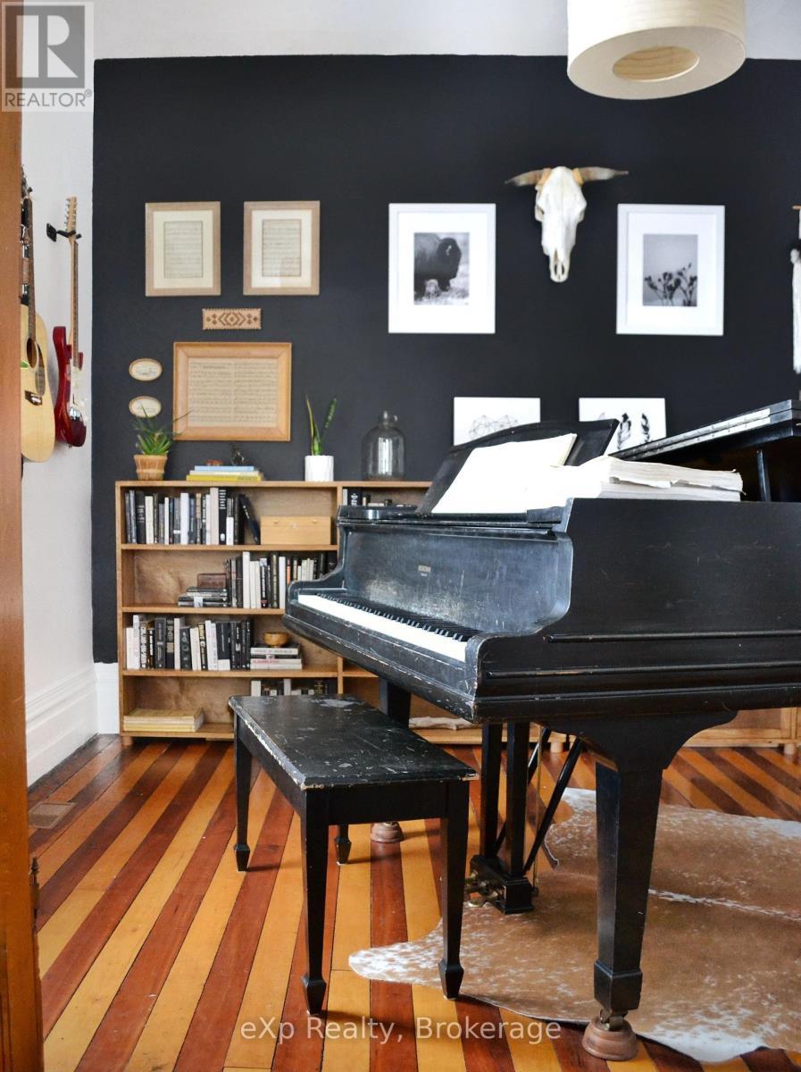 1337 Bruce Road 15, Brockton, ON - Indoor Photo Showing Other Room