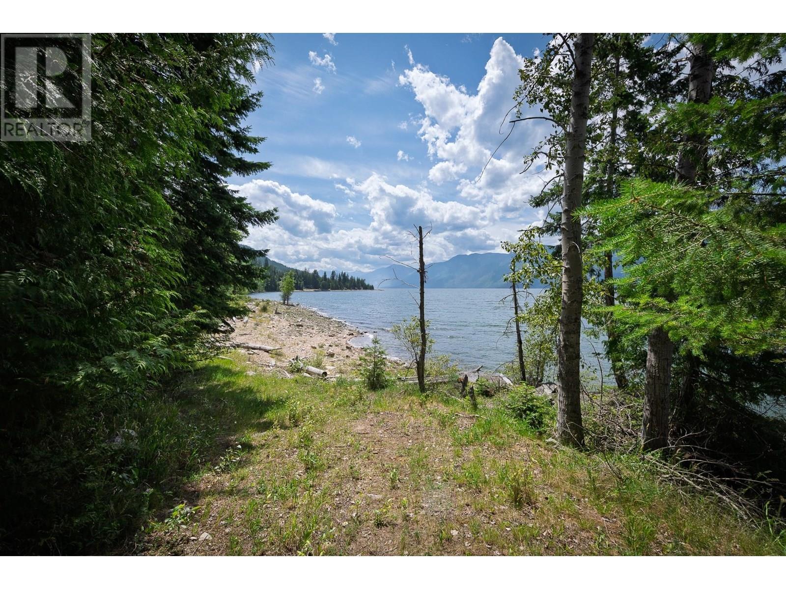 13635 3A Highway, Boswell, BC