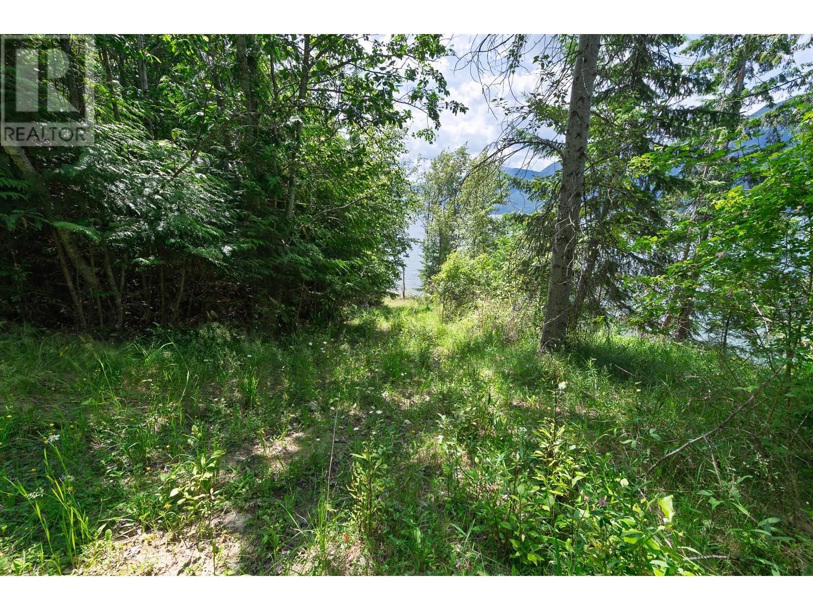 13635 3A Highway, Boswell, BC