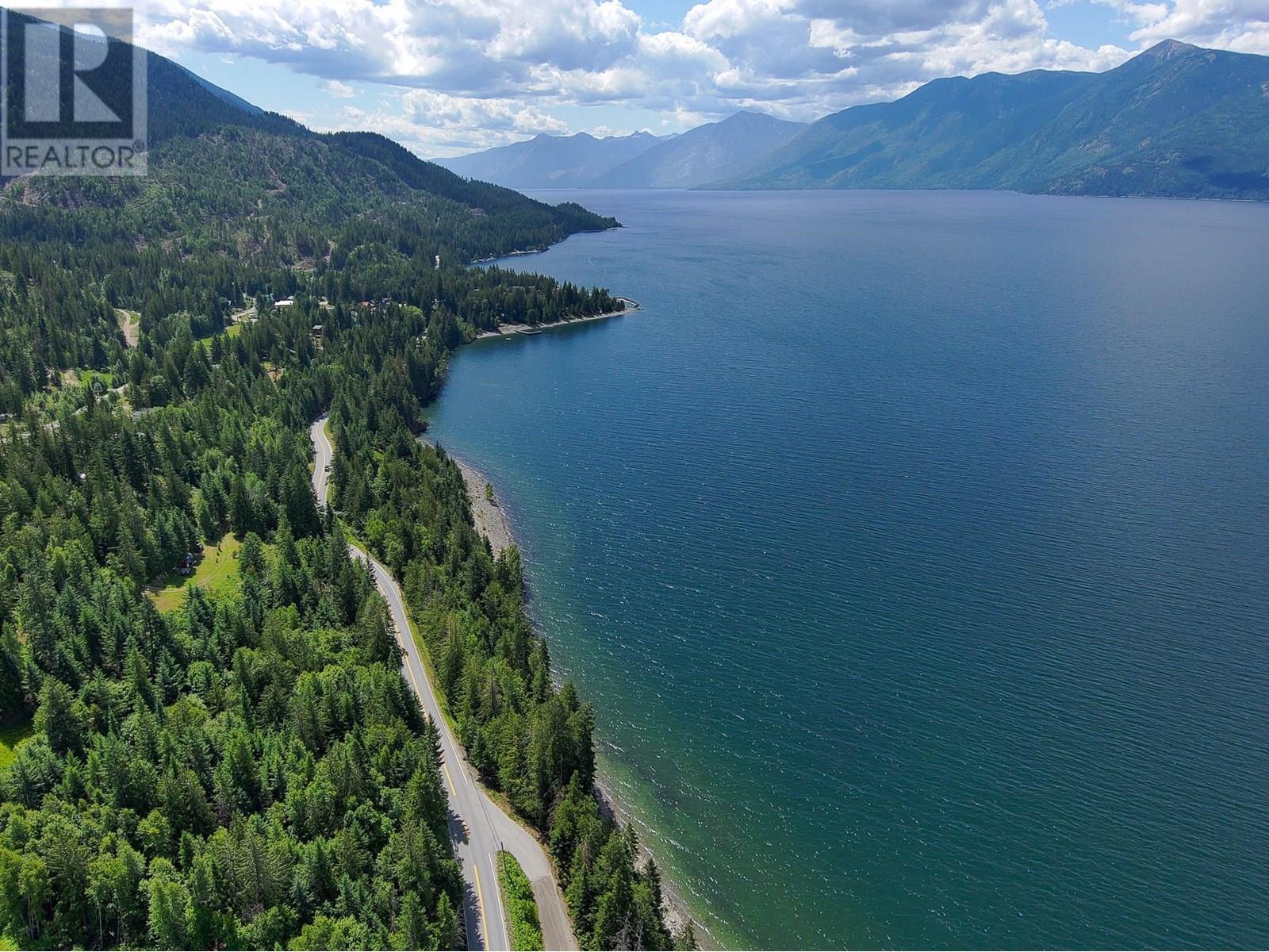 13635 3A Highway, Boswell, BC