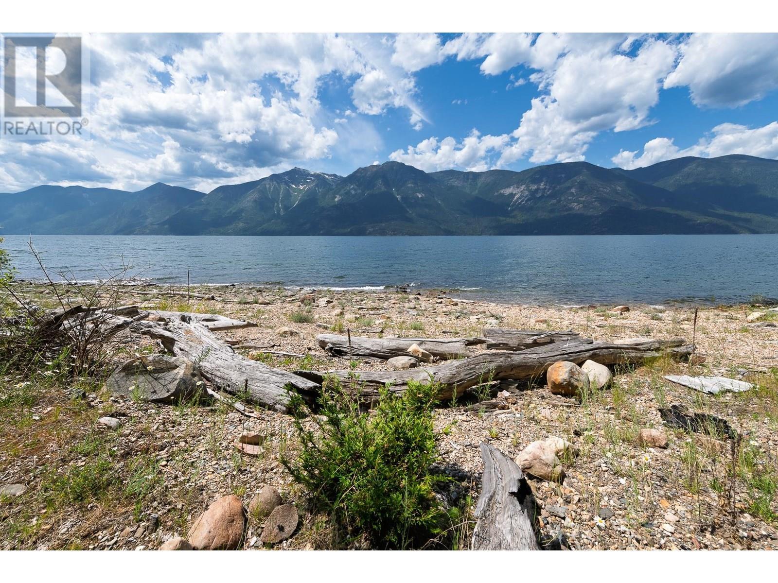 13635 3A Highway, Boswell, BC