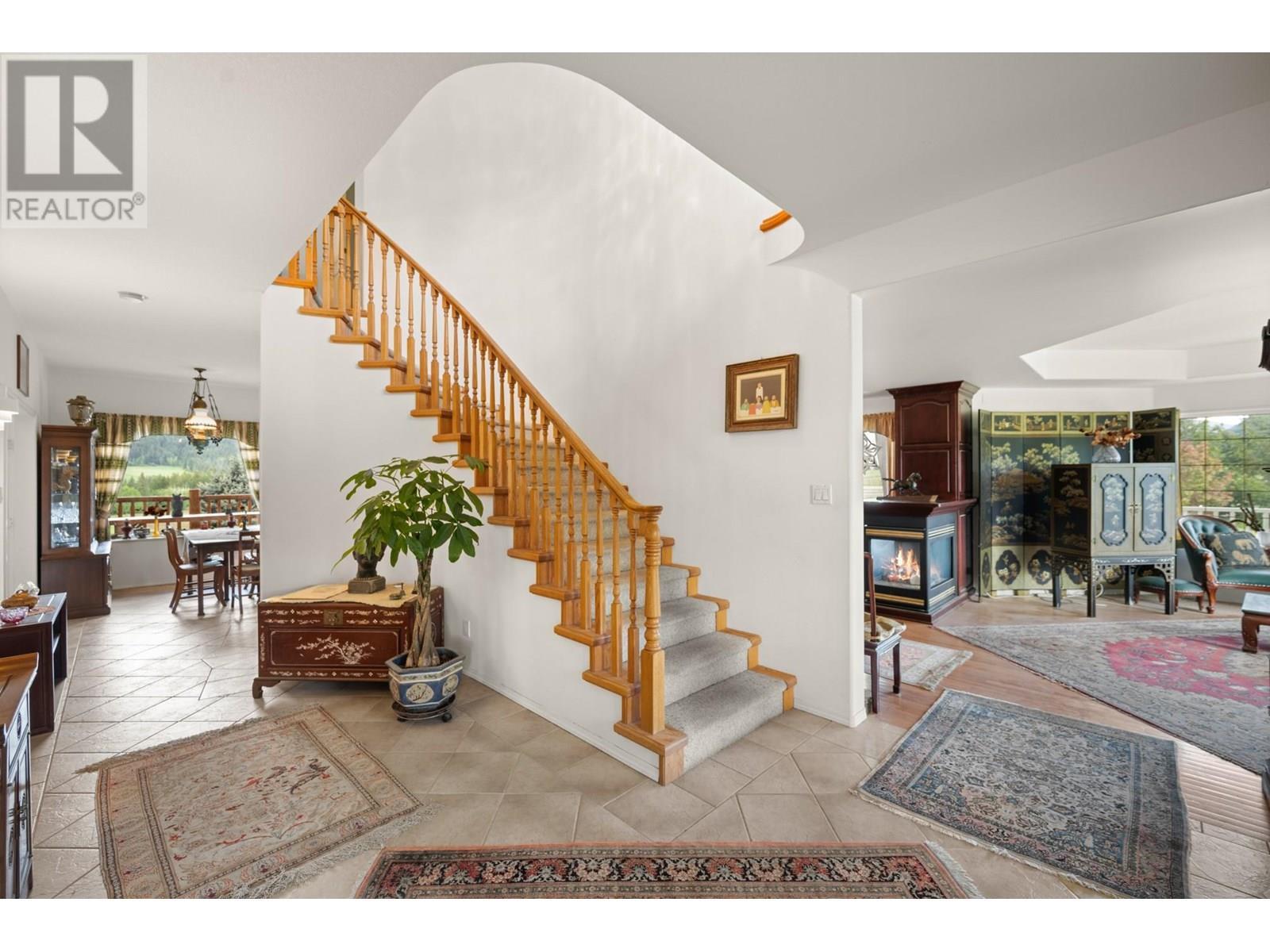 Entrance Area - 910 Lumby Mabel Lake Road, Lumby, BC