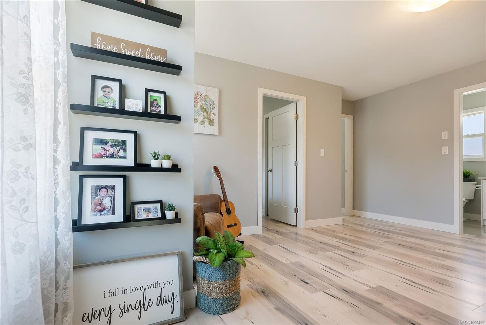 1341 Blue Heron Rd, Nanaimo, BC - Indoor Photo Showing Other Room