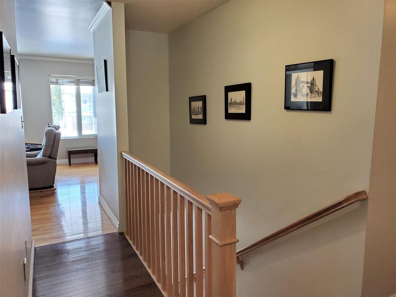 100 Queen Street, Barwick, ON - Indoor Photo Showing Other Room