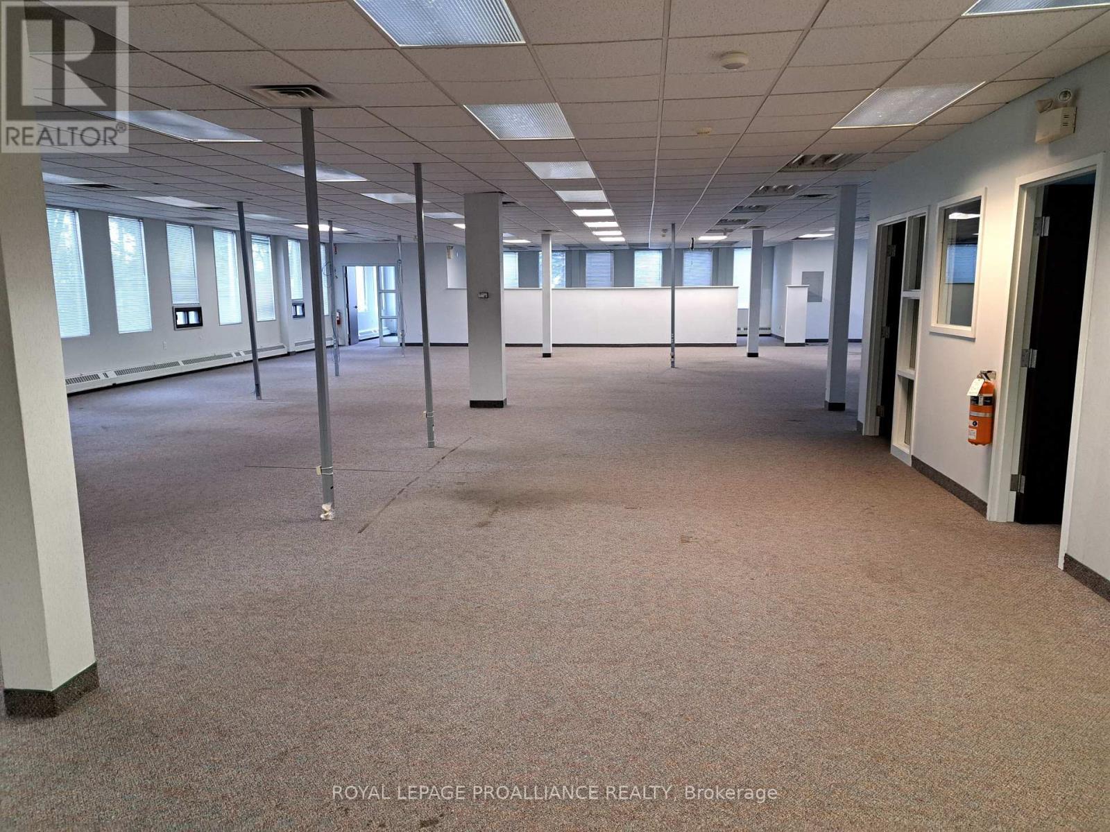 2 - 2479 Parkedale Avenue, Brockville, ON