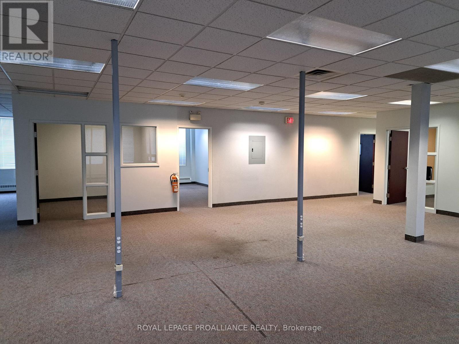 2 - 2479 Parkedale Avenue, Brockville, ON