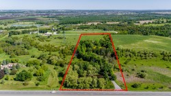 2100 Davis Drive W King, ON L3Y 4V9