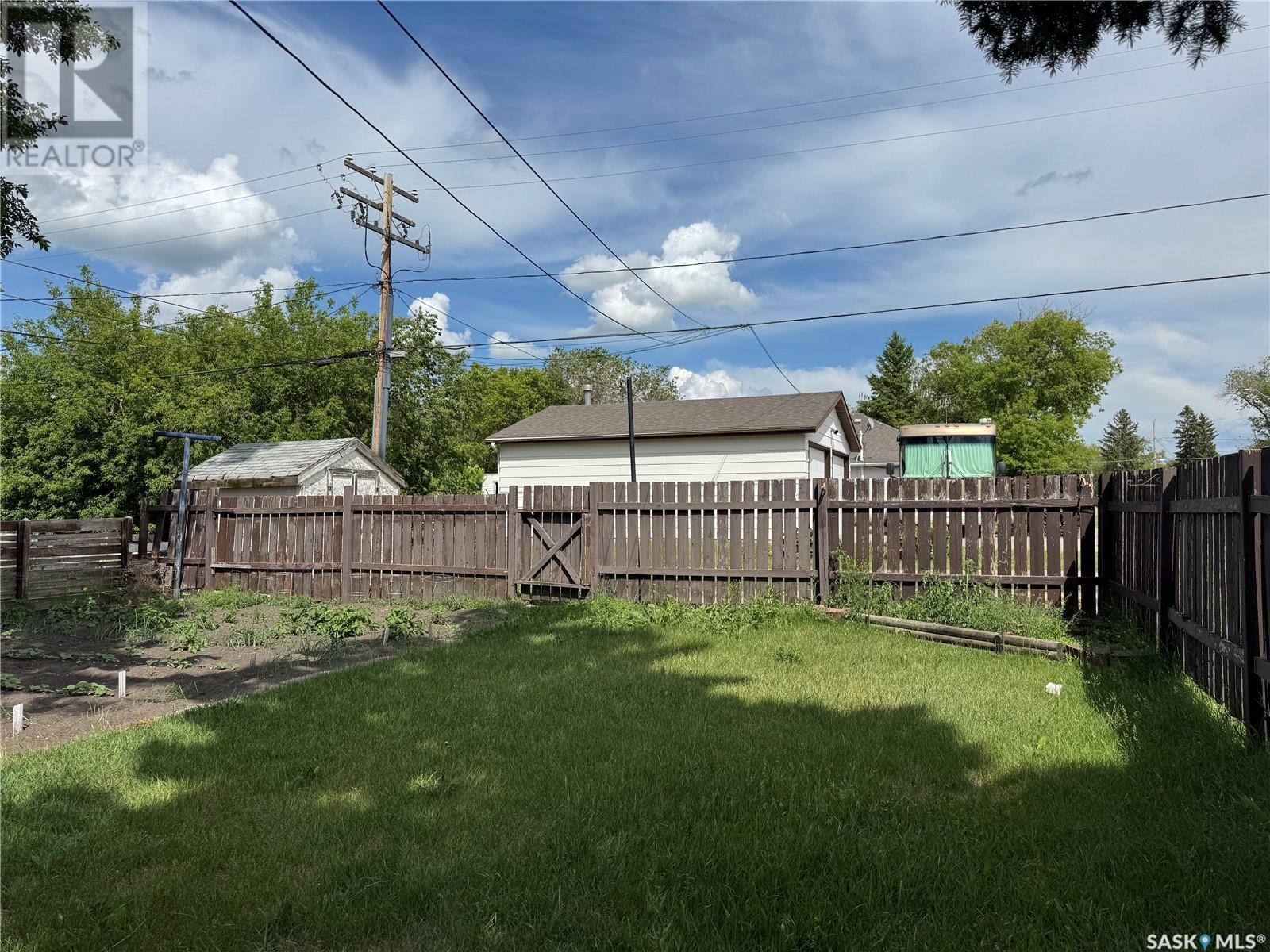 218 4Th Street E, Wynyard, SK - Outdoor