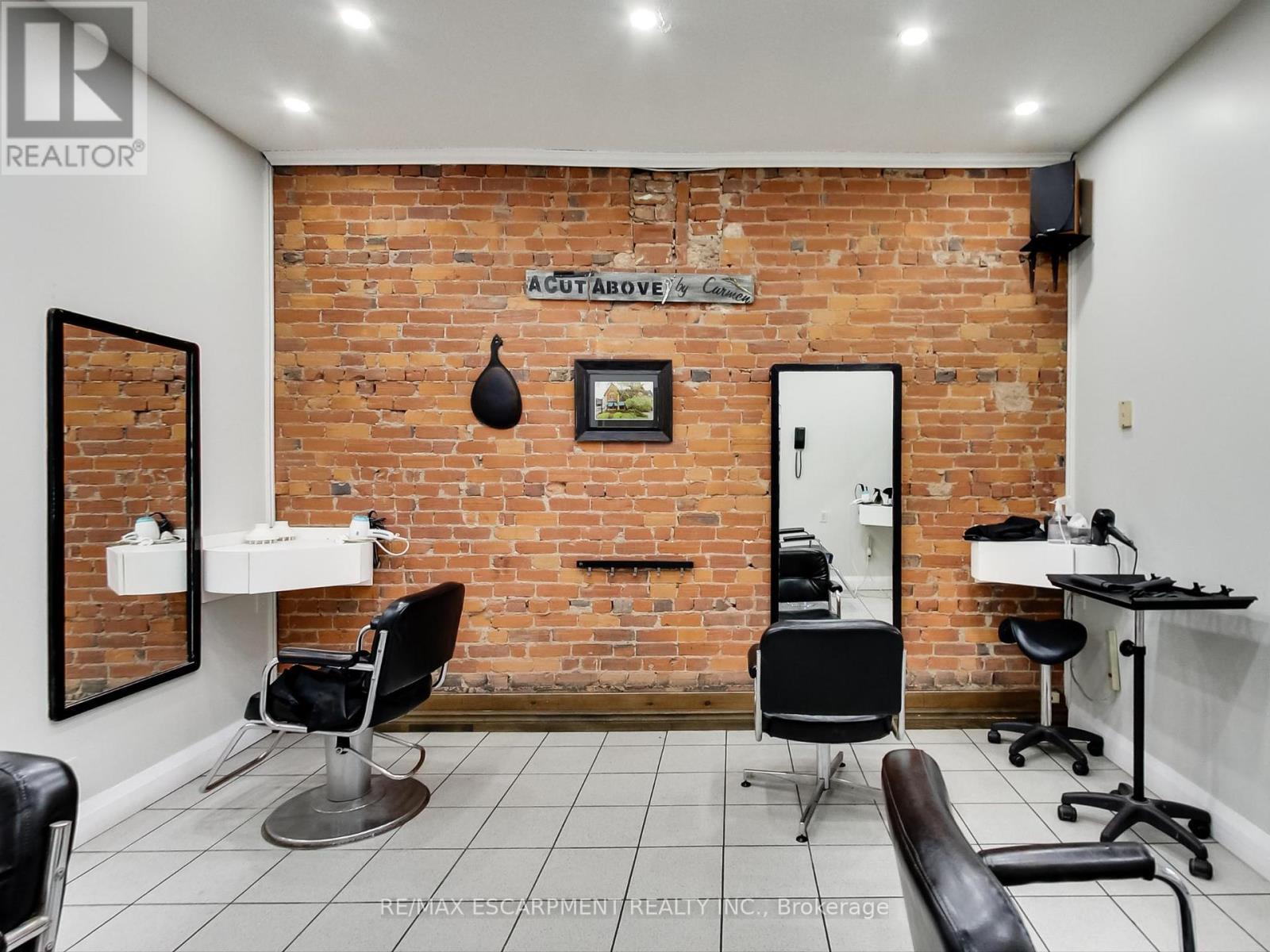 51 Augusta Street, Hamilton, ON