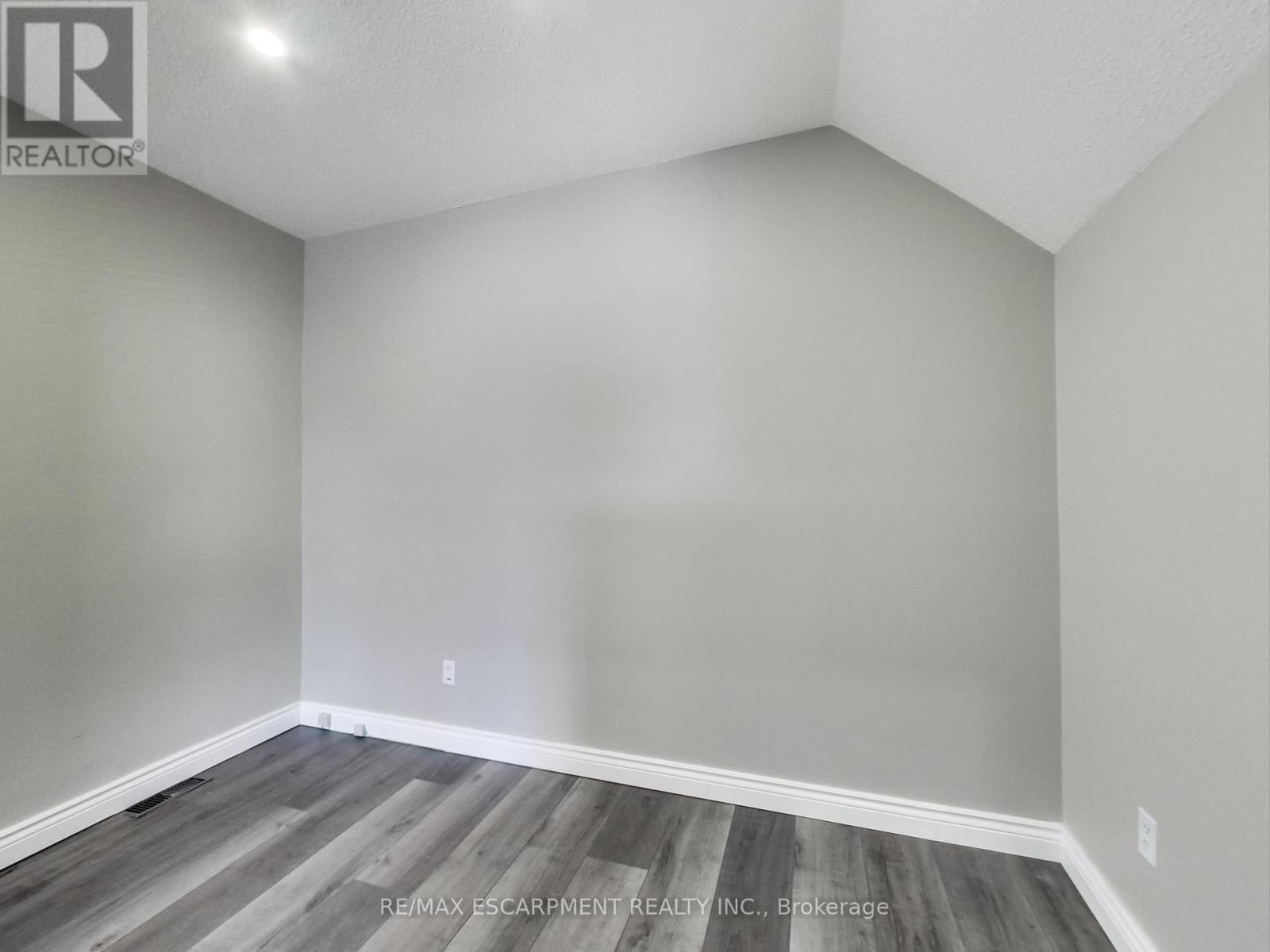 51 Augusta Street, Hamilton, ON