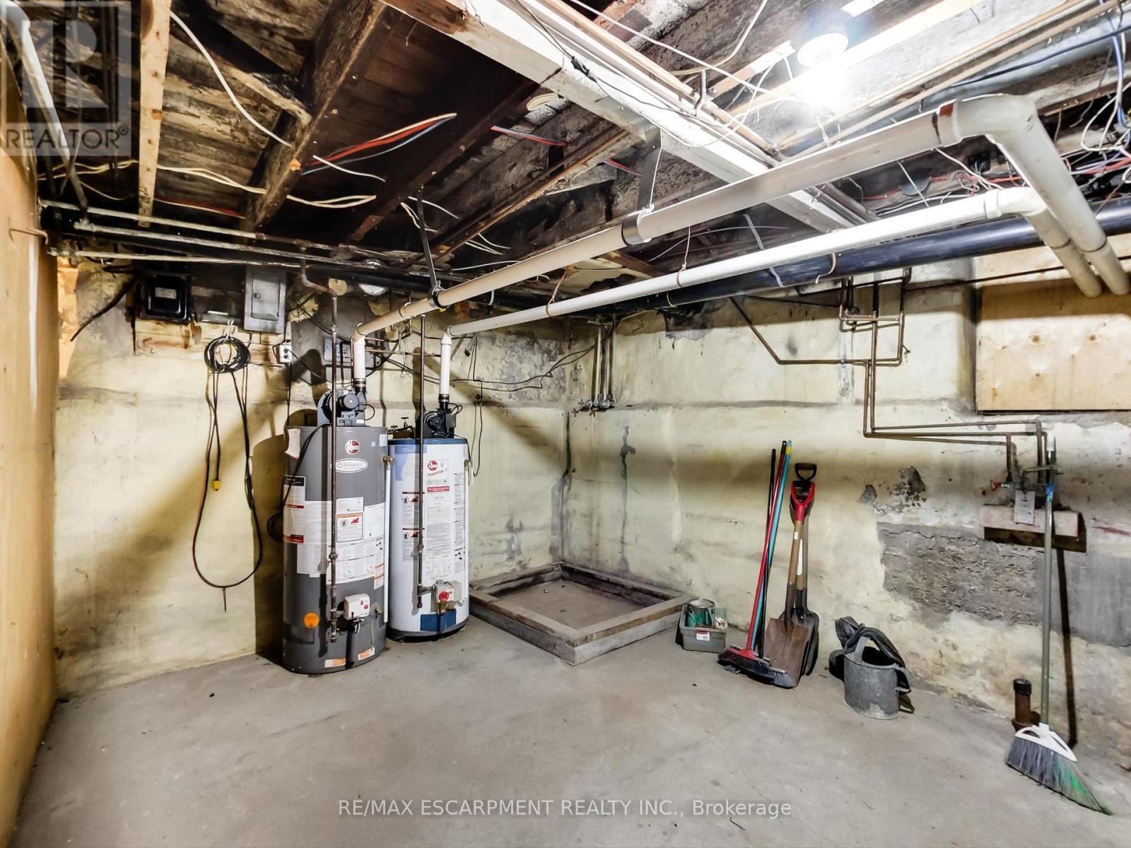 51 Augusta Street, Hamilton, ON