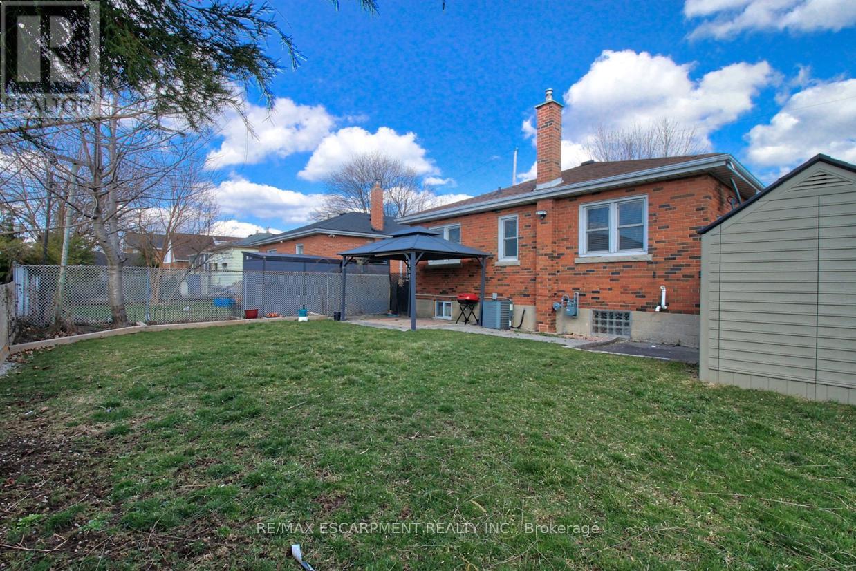 1 - 176 East 32Nd Street, Hamilton, ON - Outdoor