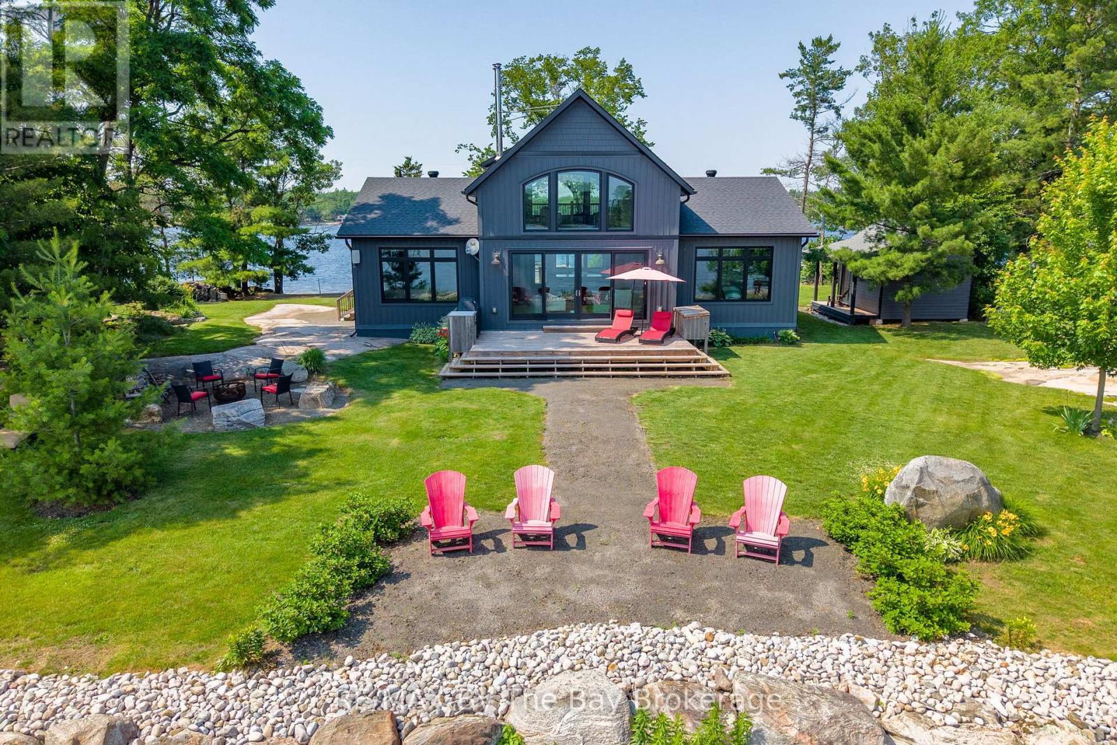 4 Island 800, Georgian Bay (Baxter), ON - Outdoor With Deck Patio Veranda