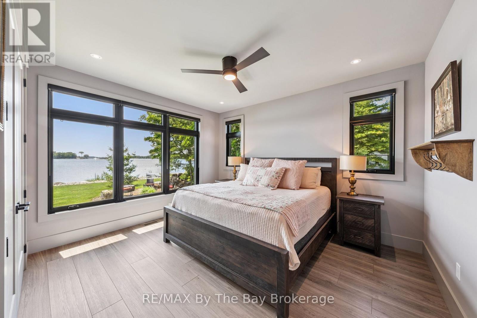 4 Island 800, Georgian Bay (Baxter), ON - Indoor Photo Showing Bedroom