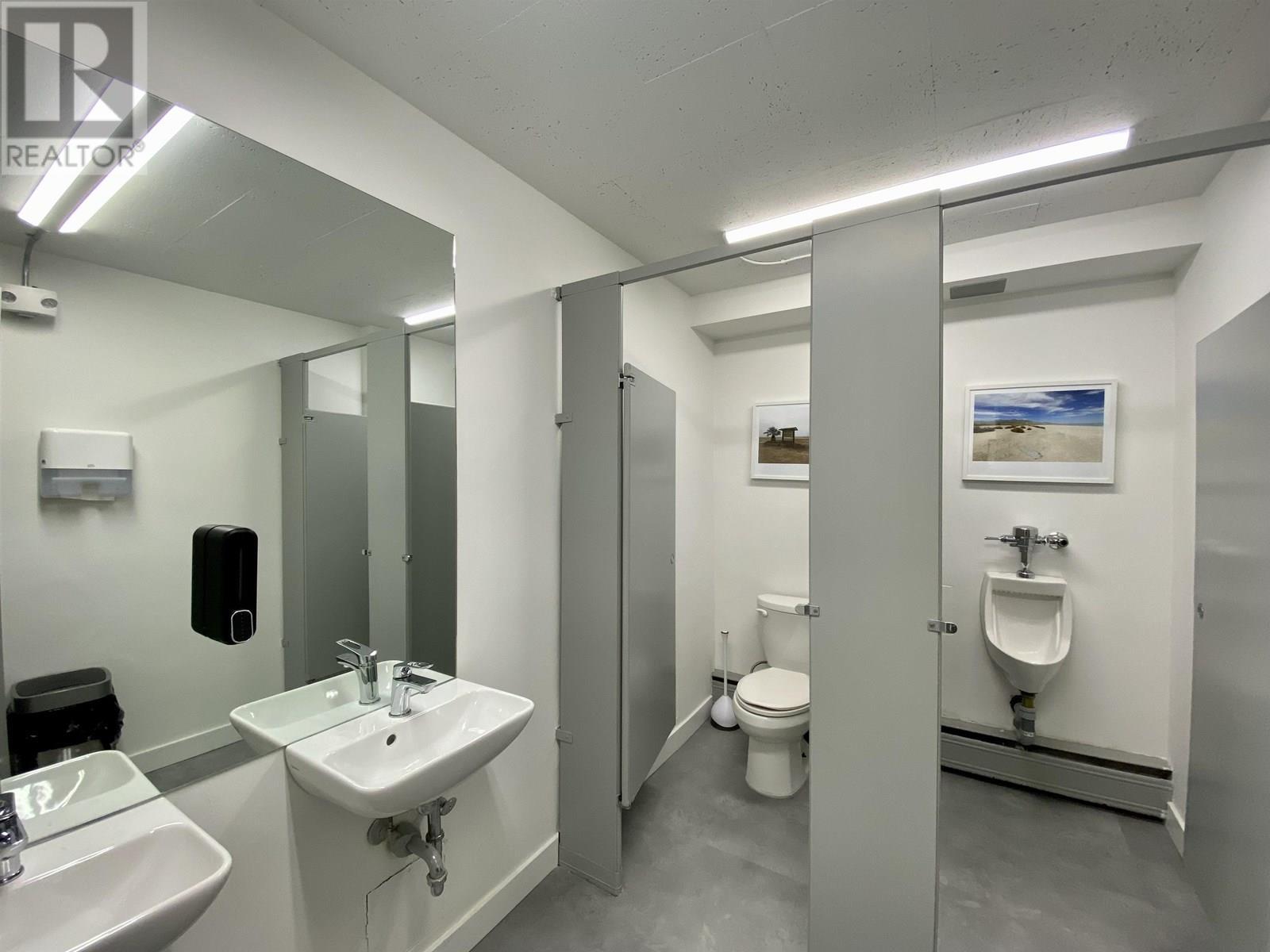 2700 Kingsway, Vancouver, BC