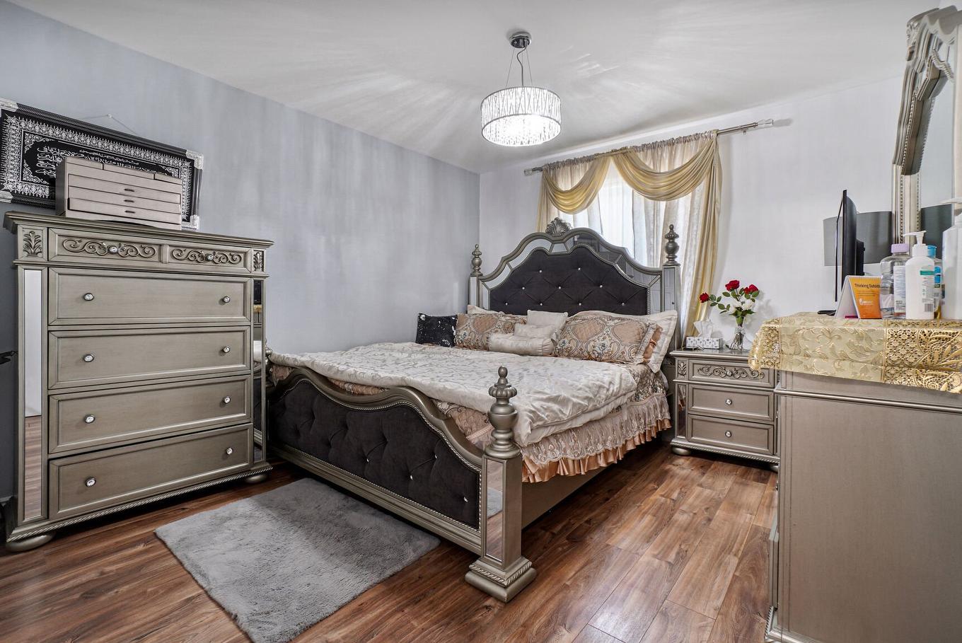 Chambre à coucher principale - 4-174 Boul. Rousseau, Châteauguay, QC - Indoor Photo Showing Bedroom