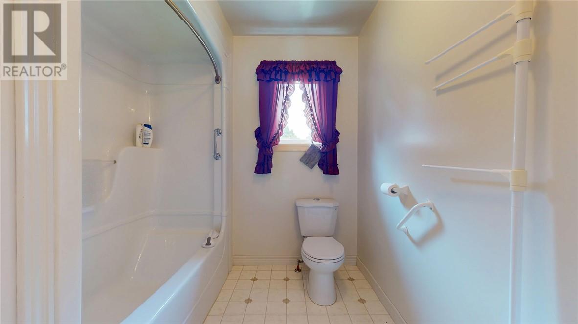 88 Arthur Street, Manitowaning, ON - Indoor Photo Showing Bathroom