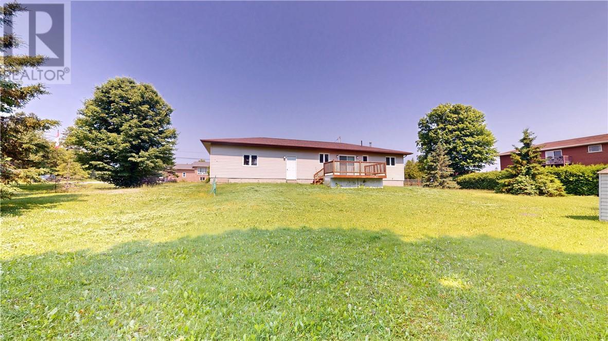 88 Arthur Street, Manitowaning, ON - Outdoor