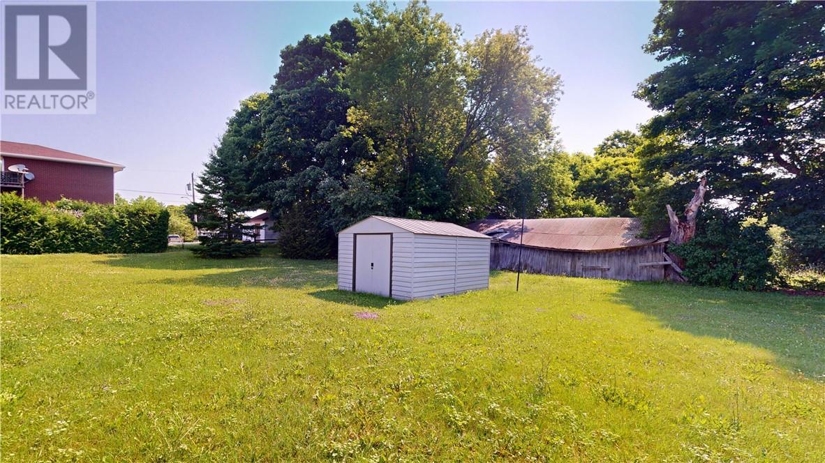 88 Arthur Street, Manitowaning, ON - Outdoor